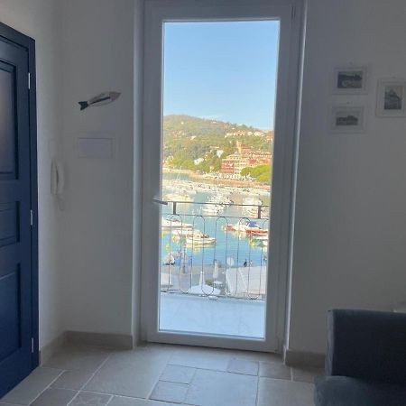 Suite Ventidue - Fronte Mare Lerici Εξωτερικό φωτογραφία