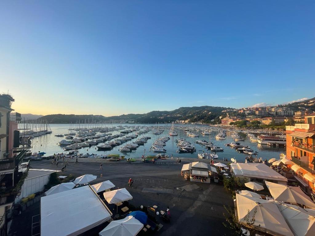 Suite Ventidue - Fronte Mare Lerici Εξωτερικό φωτογραφία